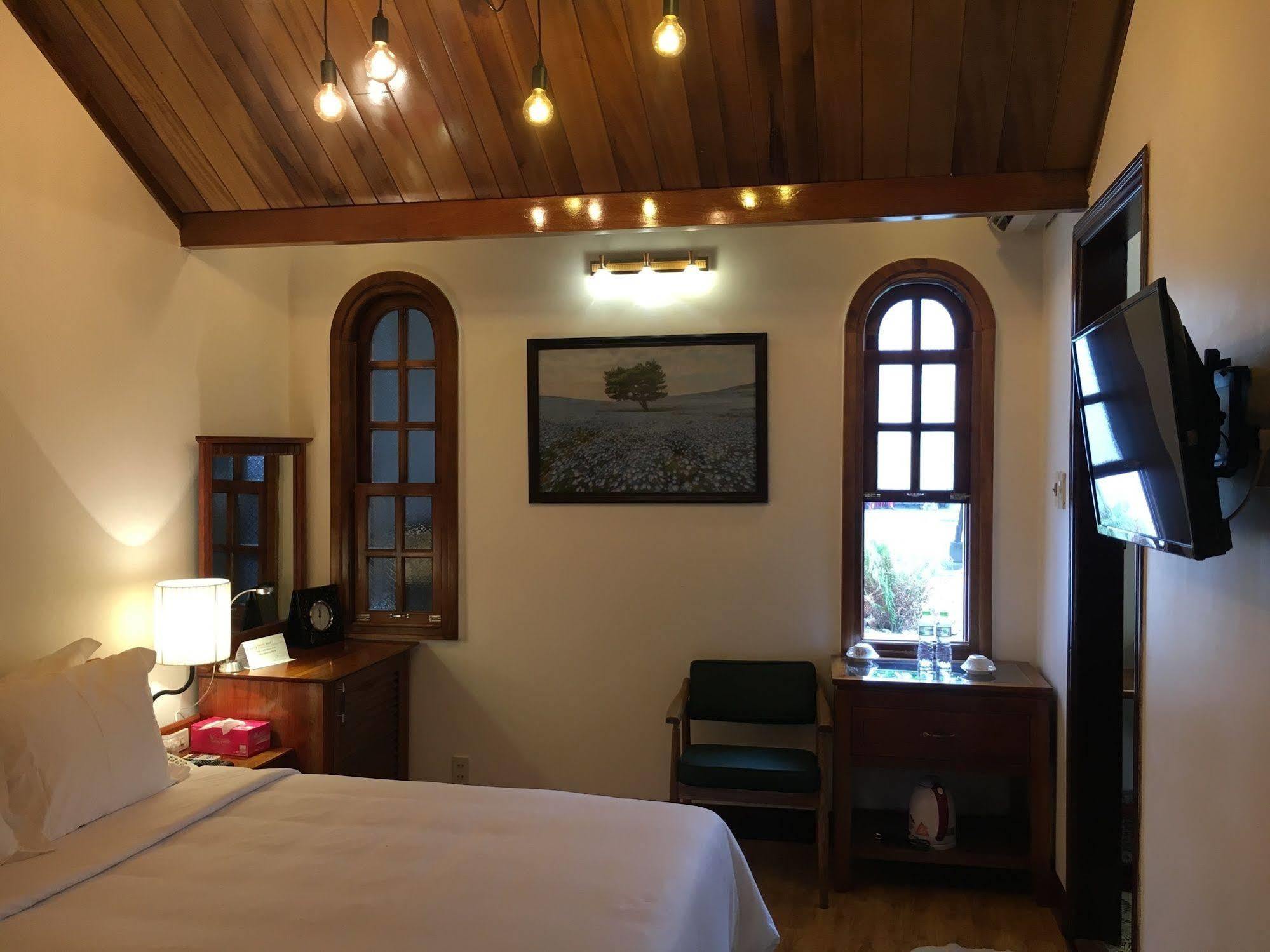 Victory Hotel Hue Zewnętrze zdjęcie