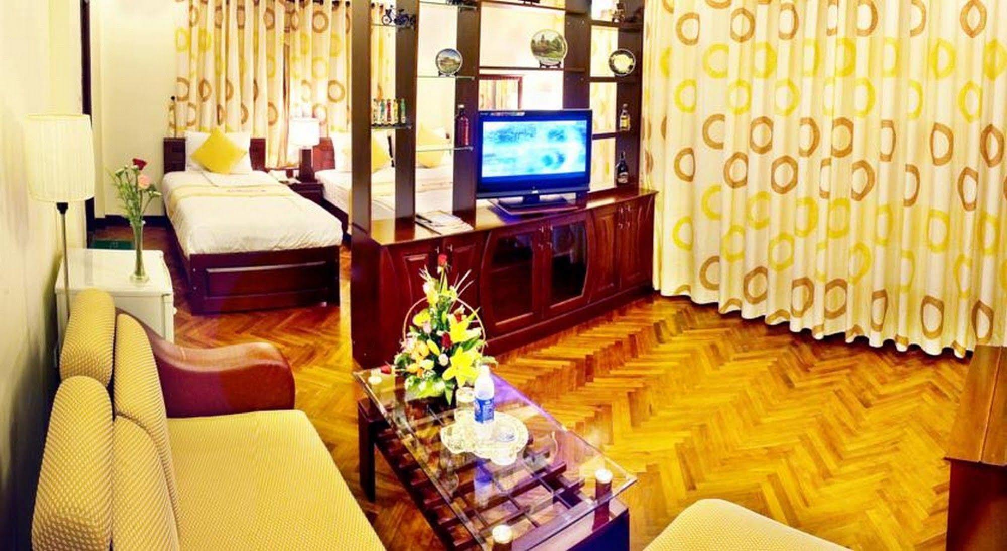 Victory Hotel Hue Zewnętrze zdjęcie